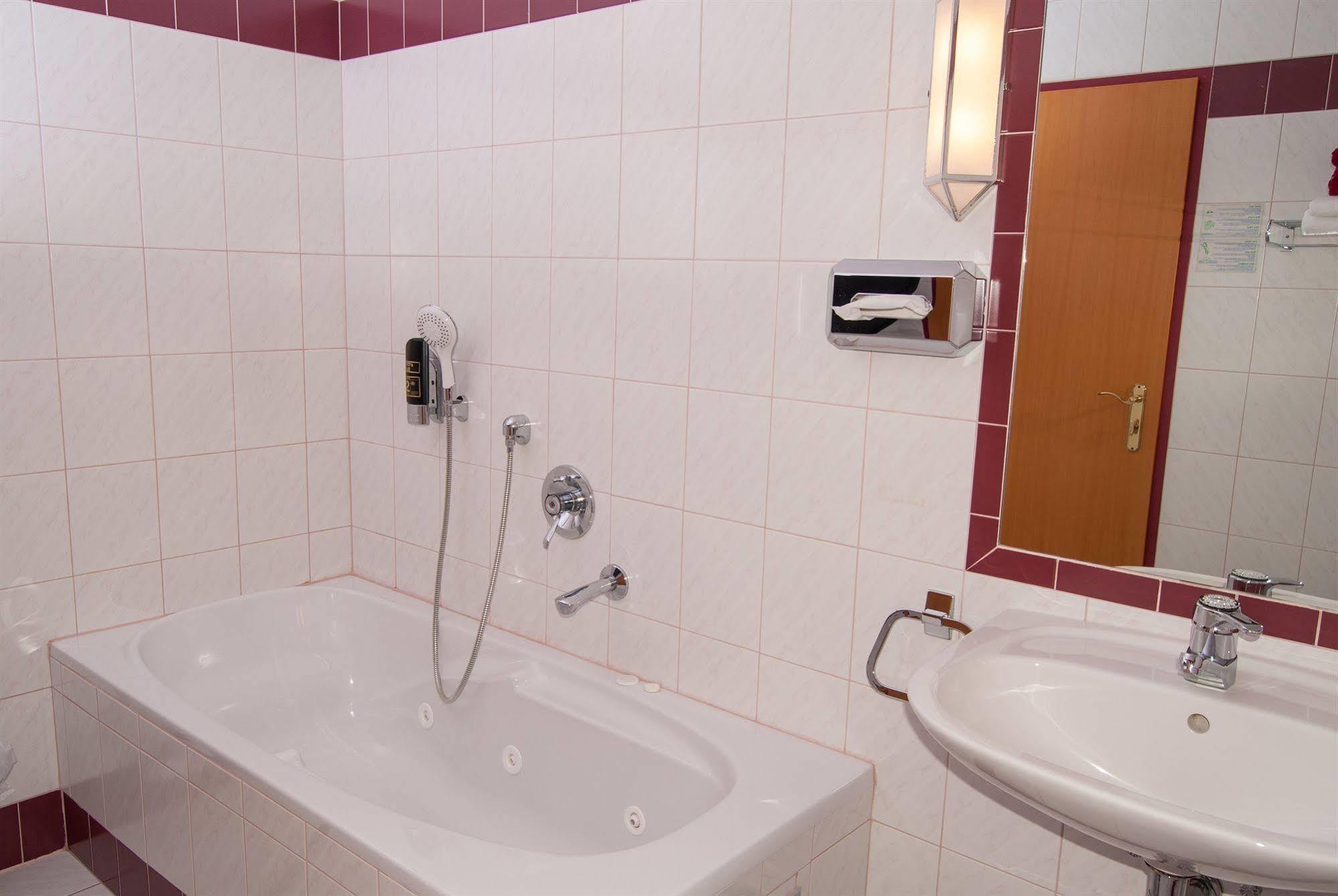 Hotel Residenz Hoessinger Karlstetten Luaran gambar