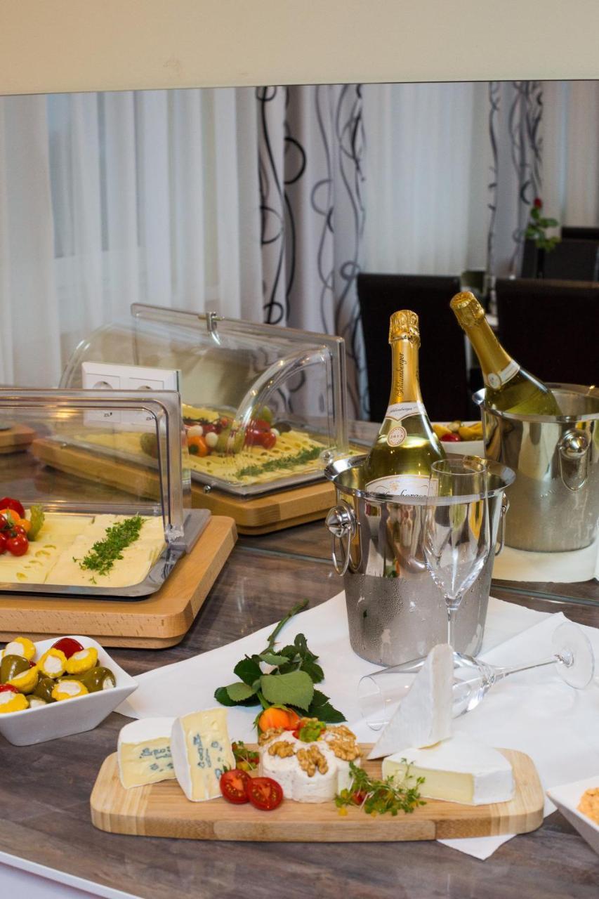 Hotel Residenz Hoessinger Karlstetten Luaran gambar